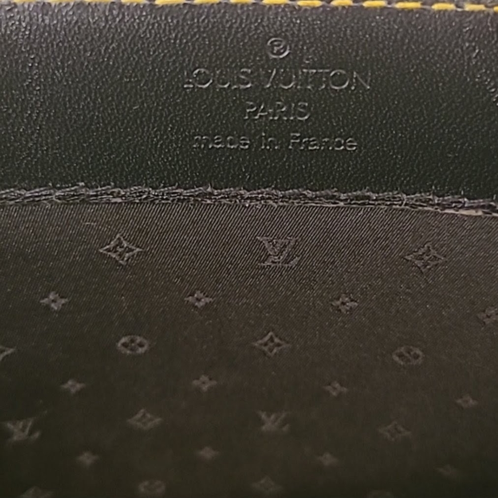 SOLD Louis Vuitton Vintage 2003 RARE SAHALI LEATHER 'LE FABULEUX - Picture 11 of 15